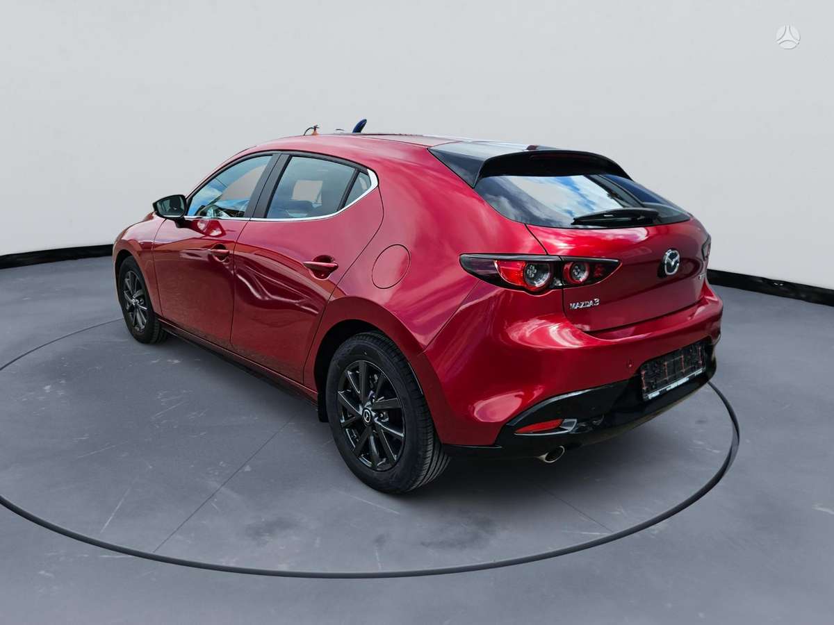 Mazda 3, 2.0 l., hatchback