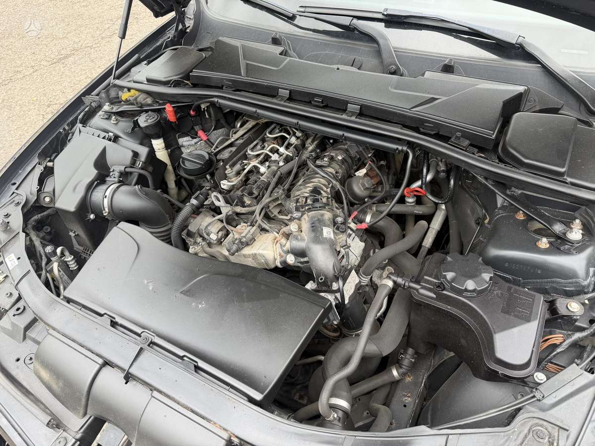 BMW 3 serija 475 9