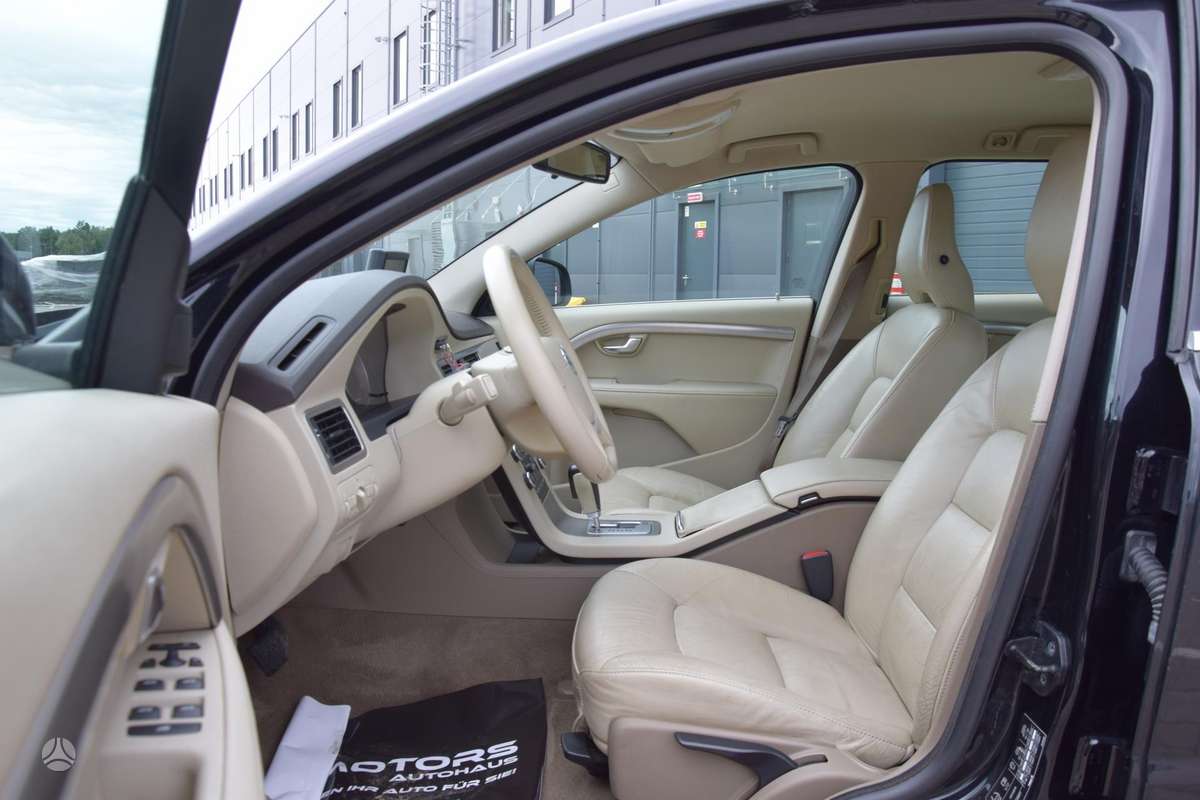 Volvo V70, 2.0 l., Универсал