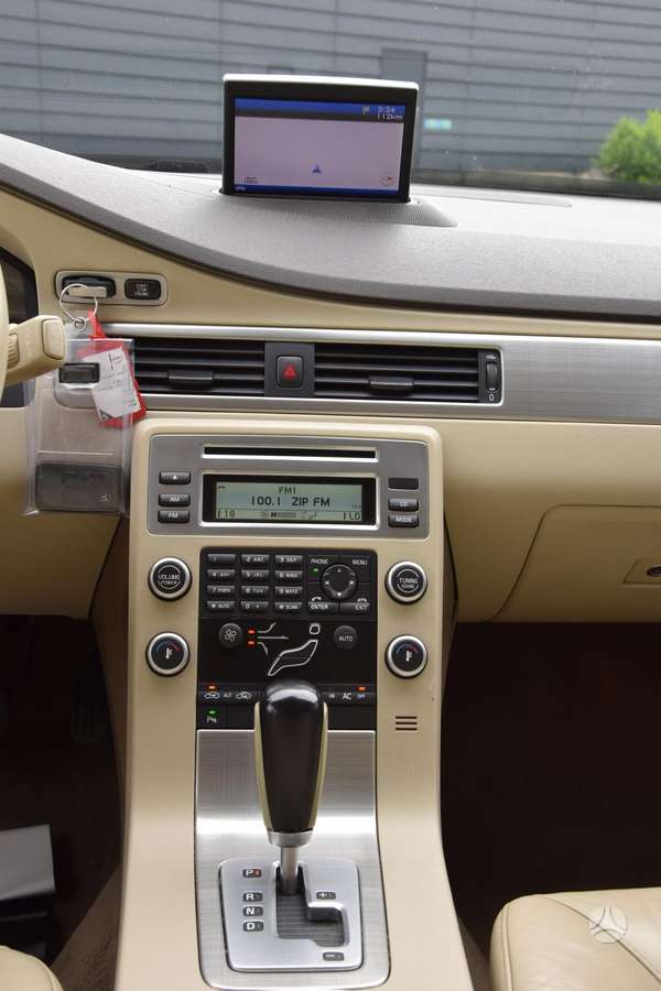Volvo V70, 2.0 l., Универсал