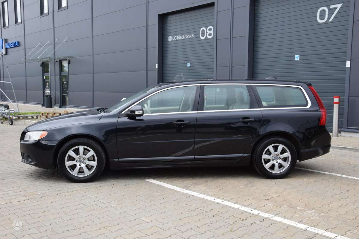 Volvo V70, 2.0 l., Универсал