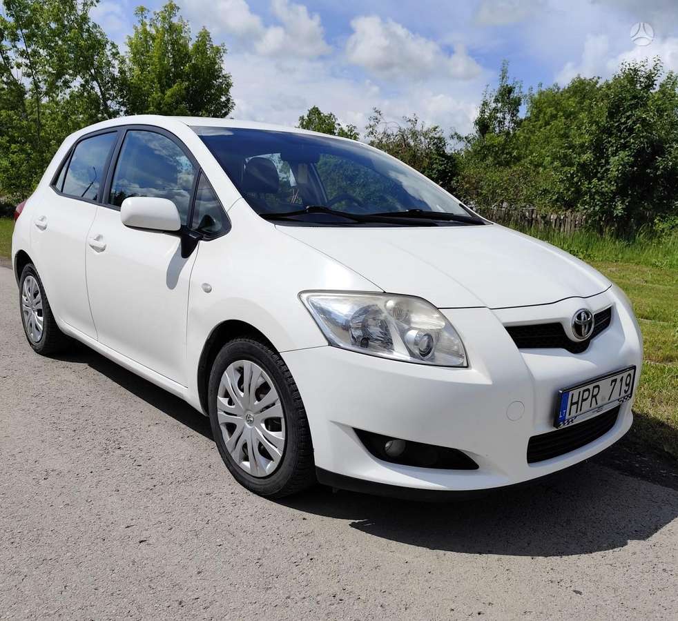 Toyota Auris - 2