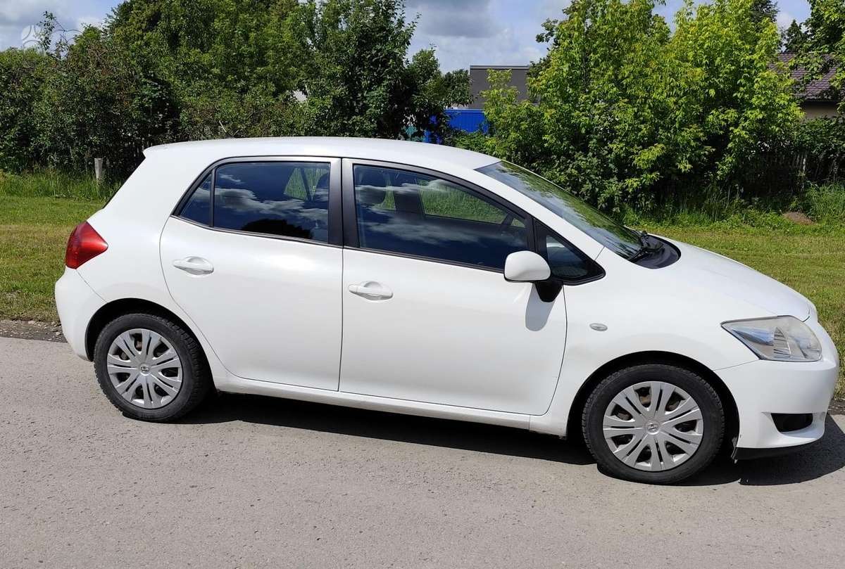 Toyota Auris - 4