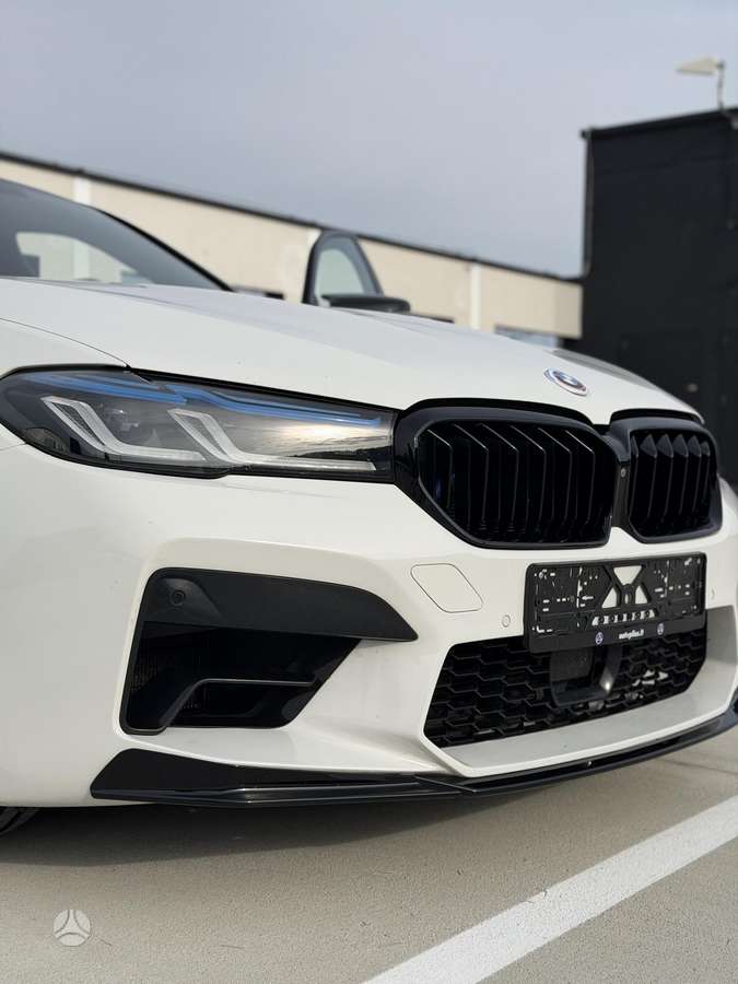 BMW M5, 4.4 l., Седан
