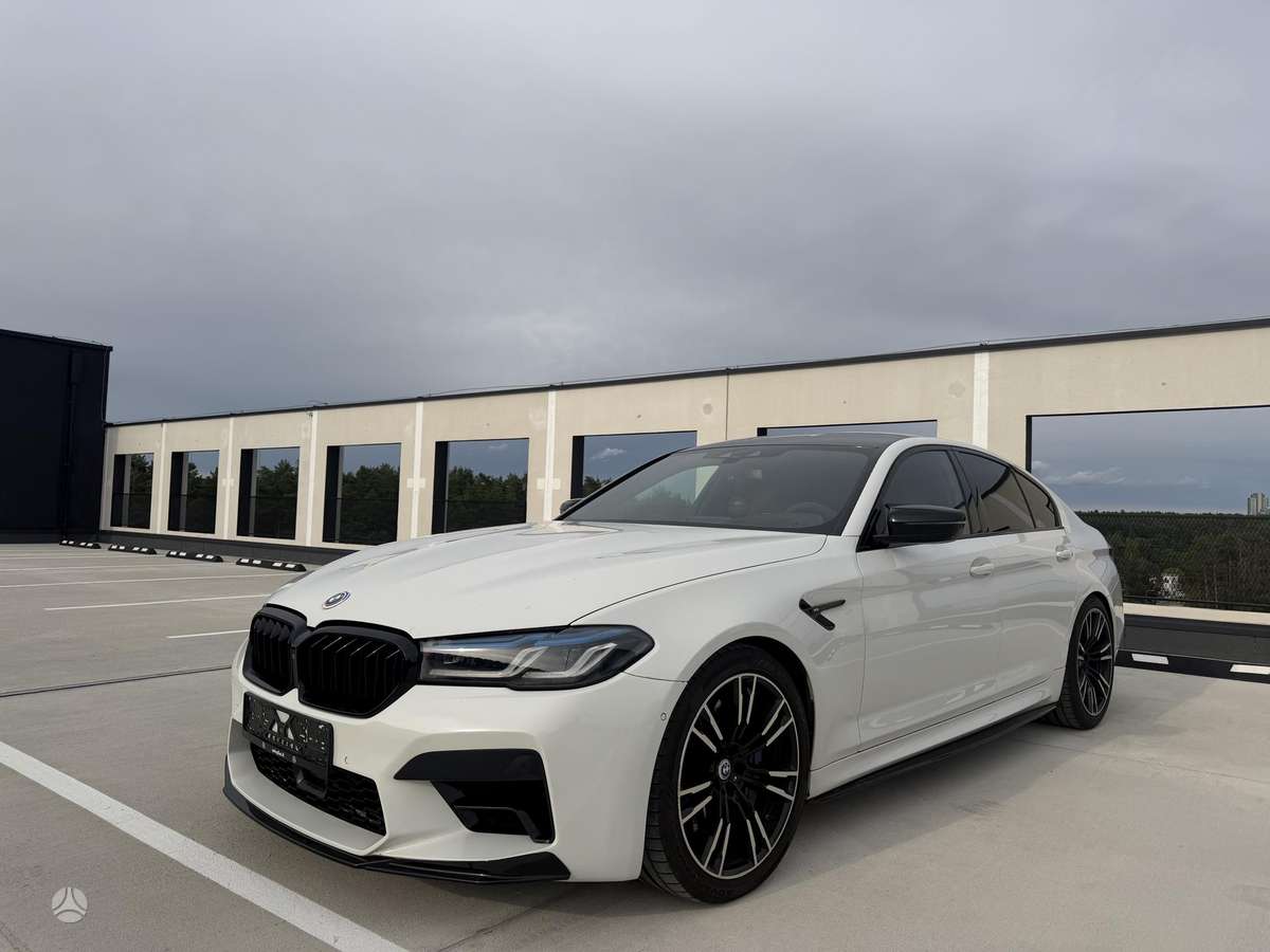 BMW M5, 4.4 l., Седан