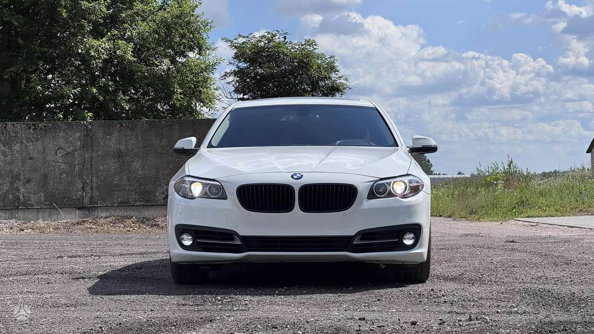BMW 528, 2.0 l., Седан