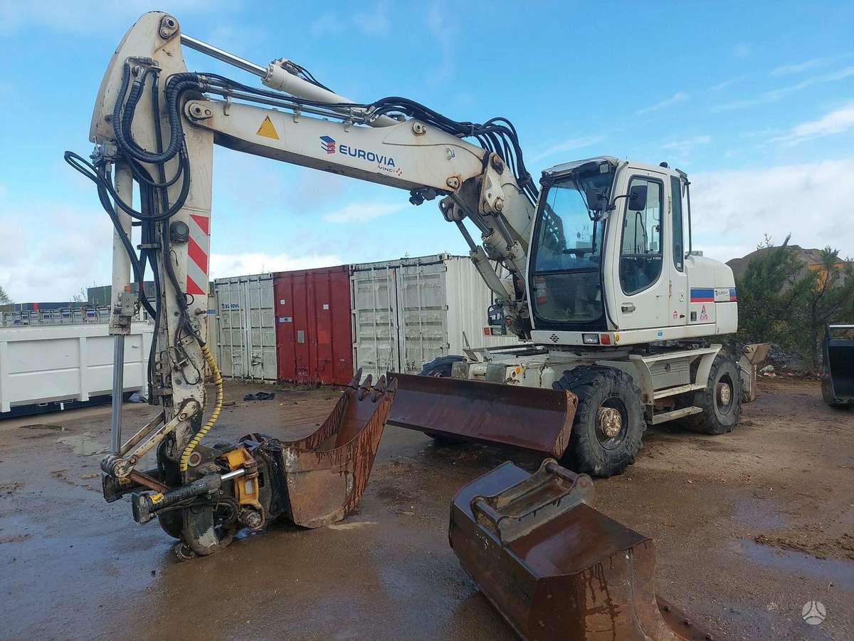 Liebherr A314, excavator