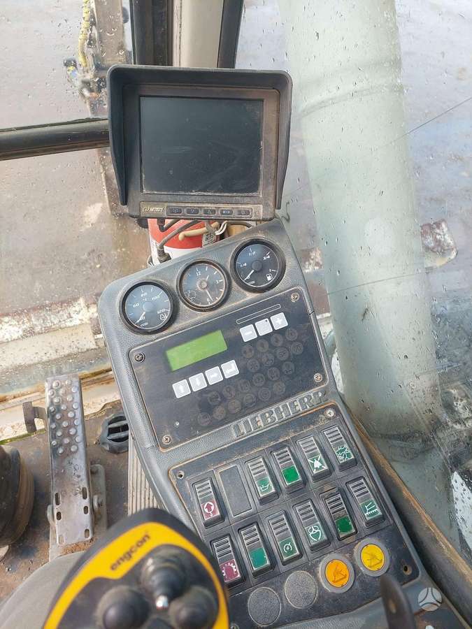 Liebherr A314, ekskavatori