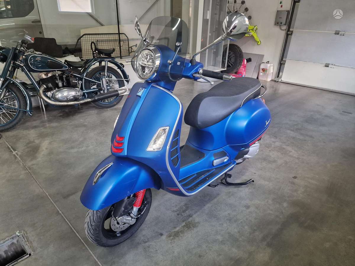 Piaggio Vespa 278cc, scooters / mopeds