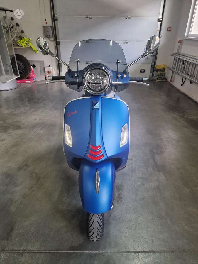 Piaggio Vespa 278cc, scooters / mopeds