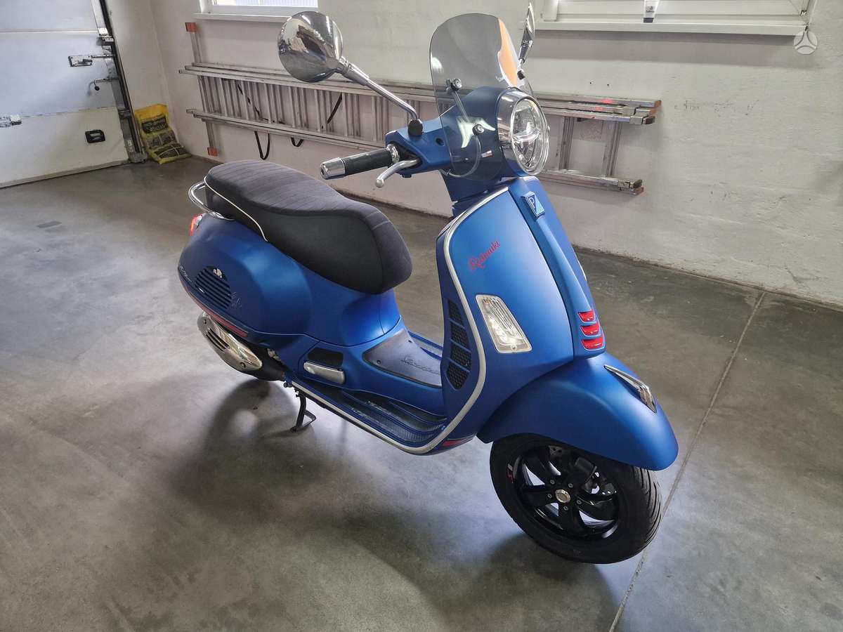 Piaggio Vespa 278cc, scooters / mopeds