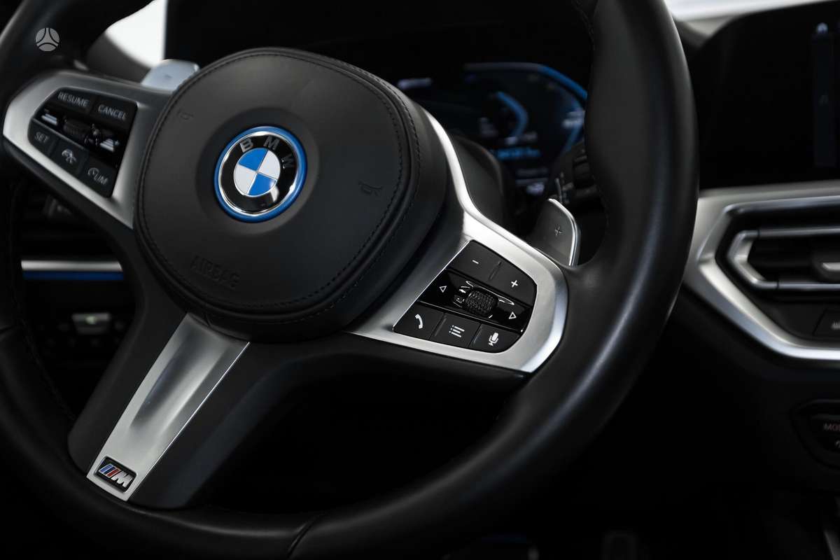 BMW 330, 2.0 l., Универсал