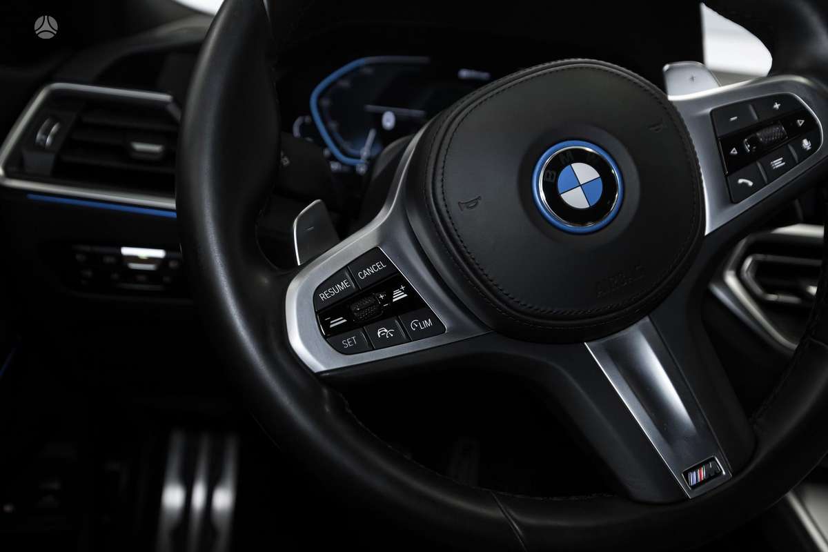 BMW 330, 2.0 l., Универсал