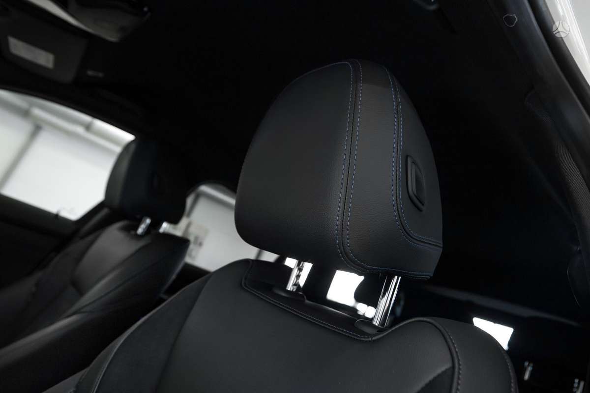 BMW 330, 2.0 l., Универсал
