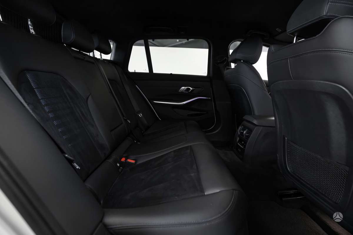 BMW 330, 2.0 l., Универсал