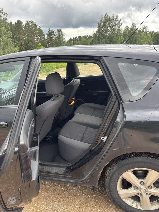 Mazda 3, 1.6 l., Хэтчбек