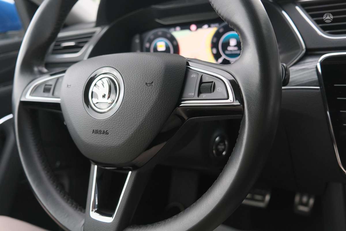 Skoda Superb, 2.0 l., hatchback