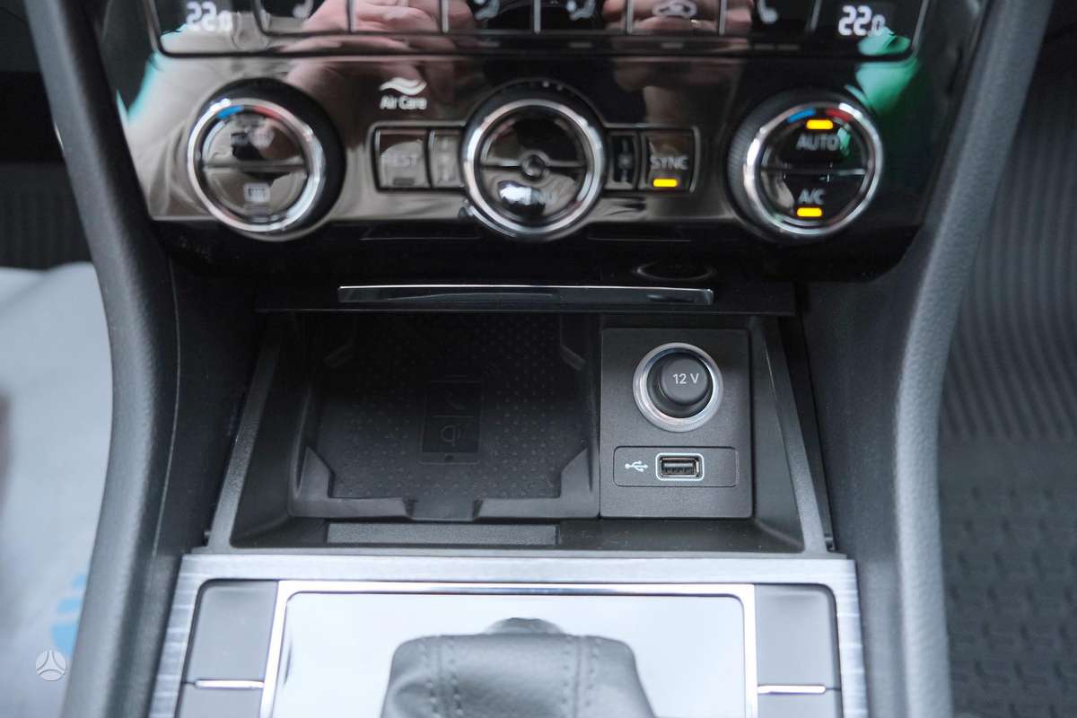 Skoda Superb, 2.0 l., hatchback