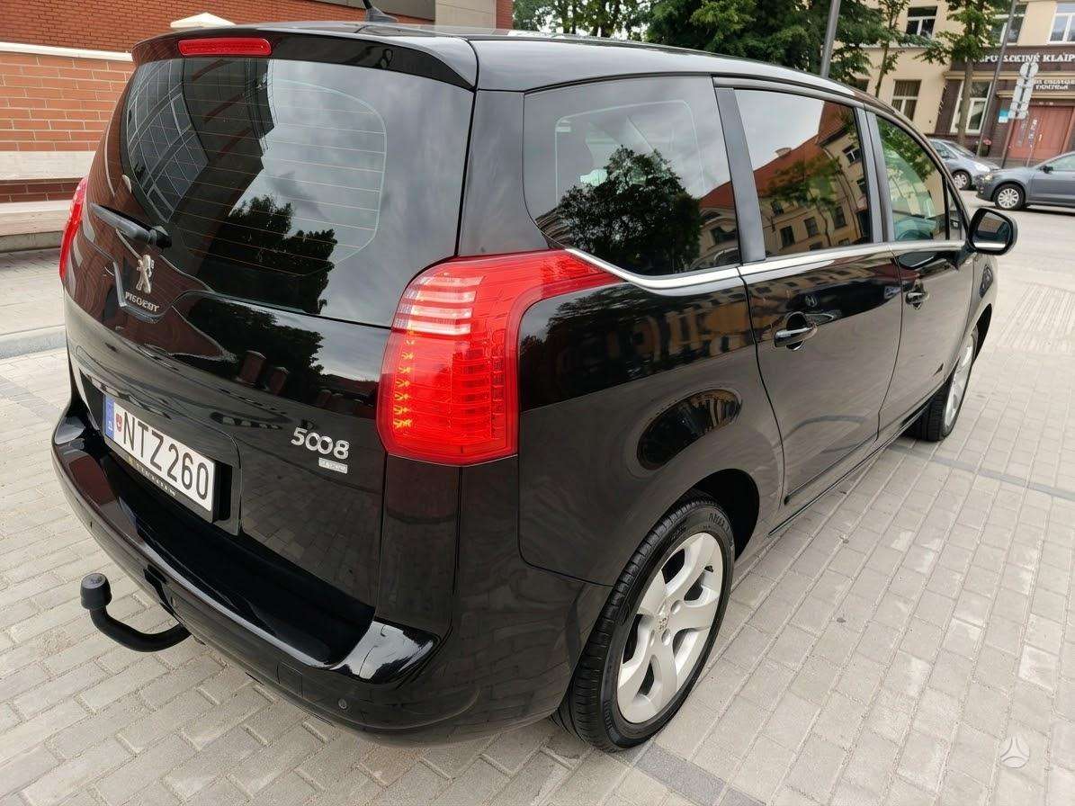 Peugeot 5008 - 5