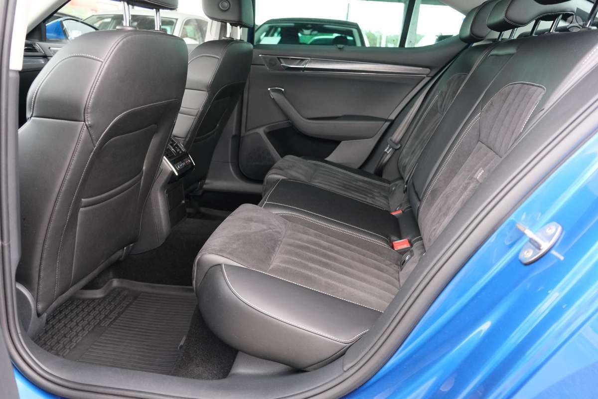 Skoda Superb, 2.0 l., hatchback