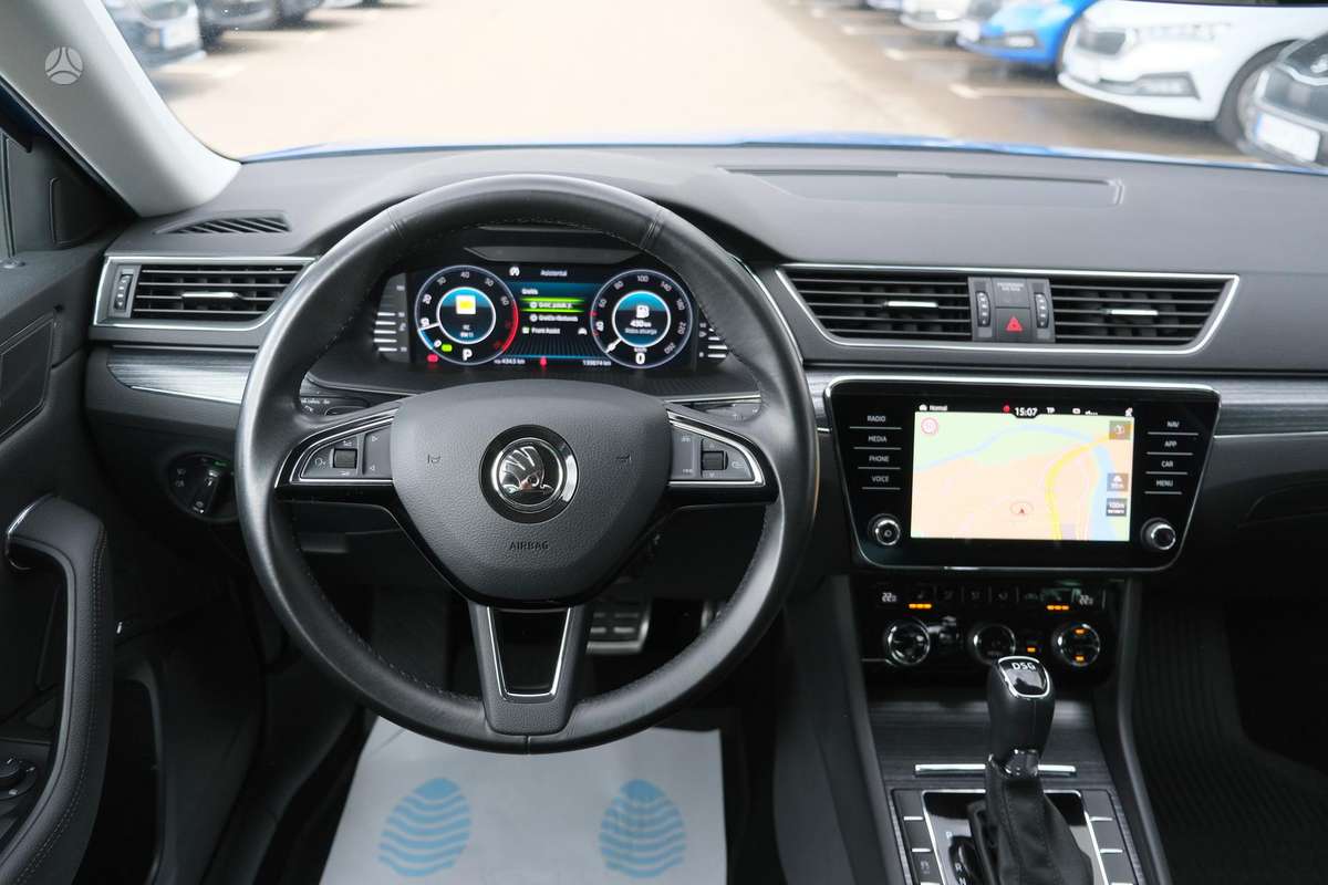 Skoda Superb, 2.0 l., hatchback