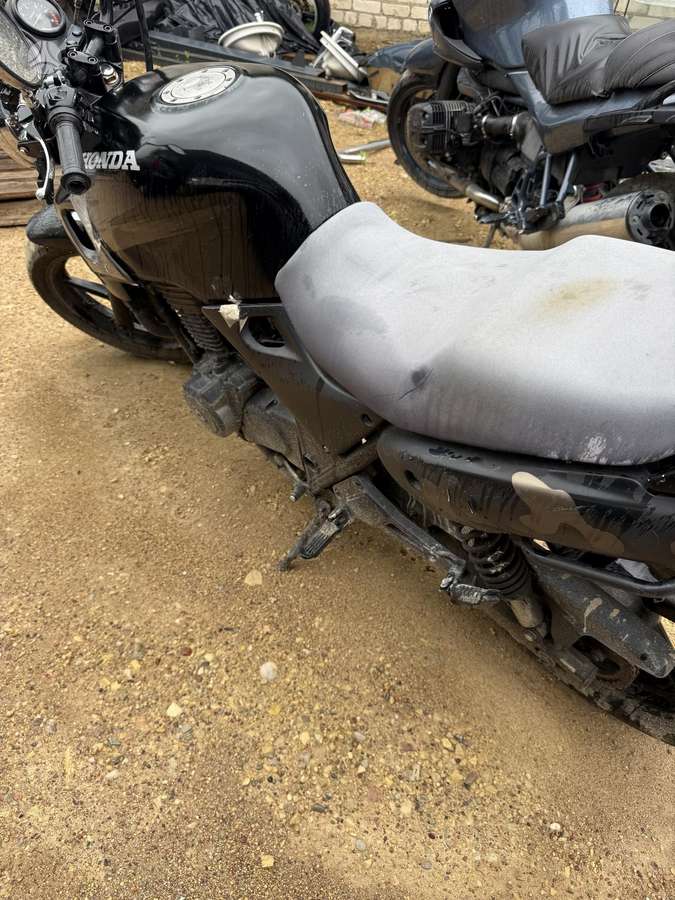 Honda CB 500cc, street / classic