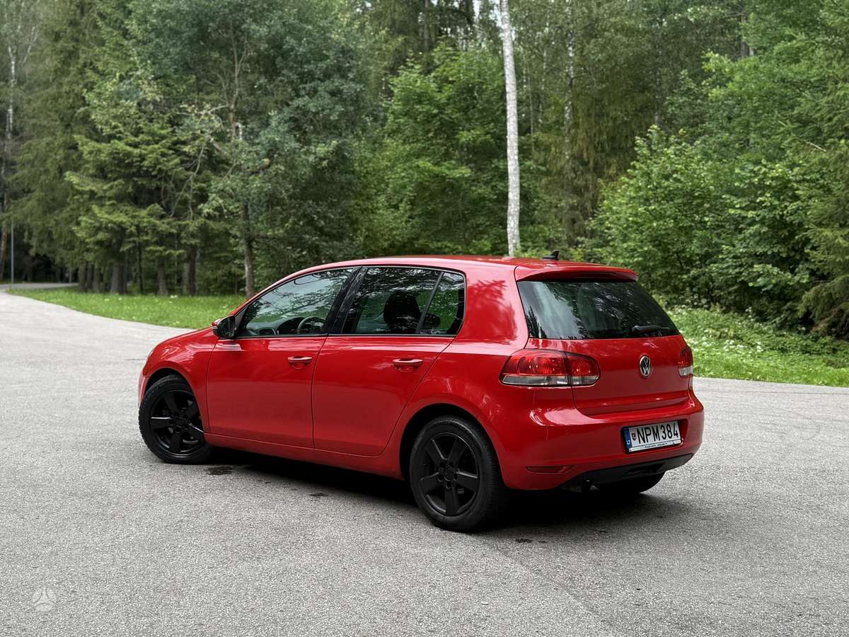 Volkswagen Golf - 5