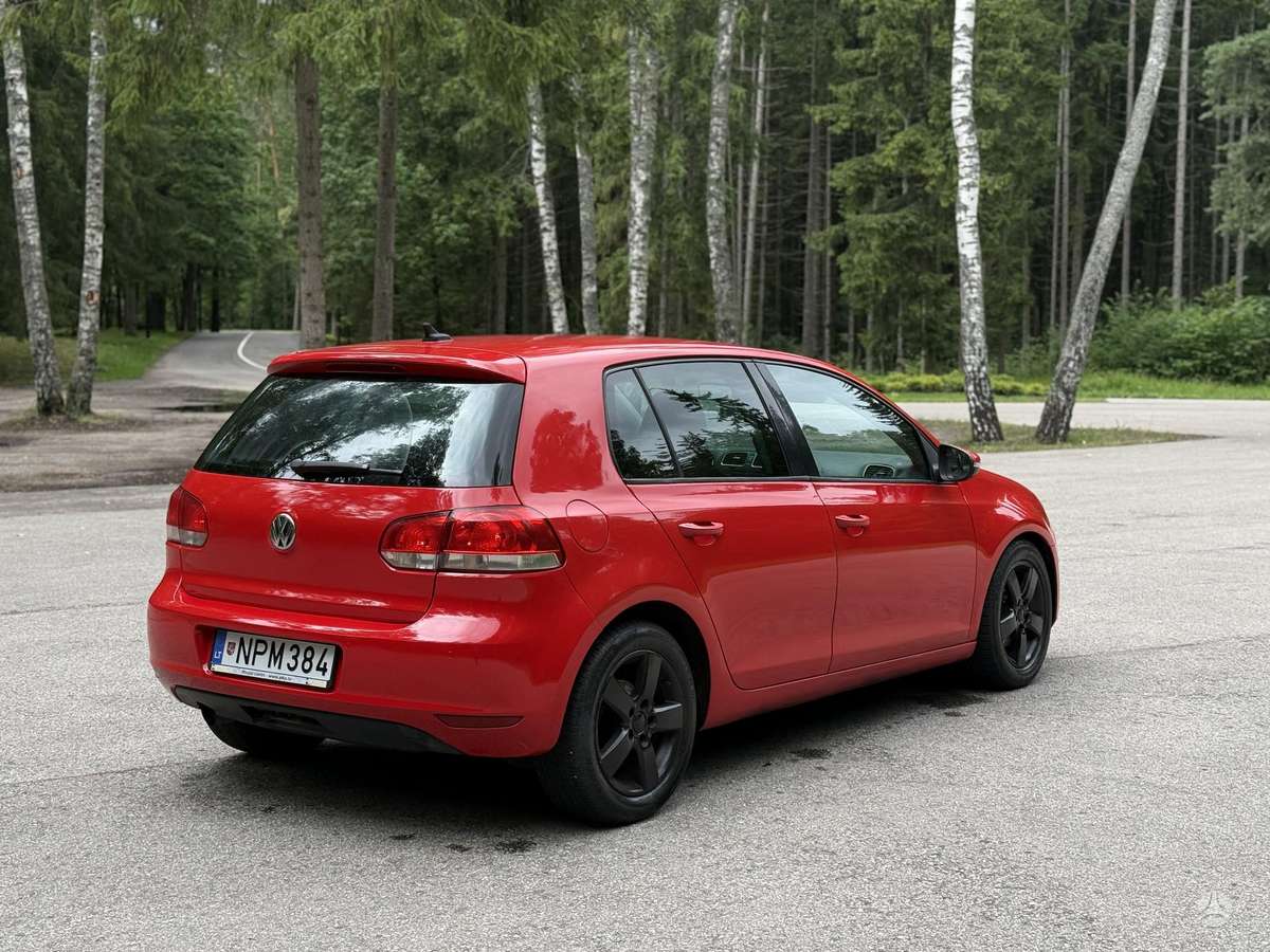 Volkswagen Golf - 9