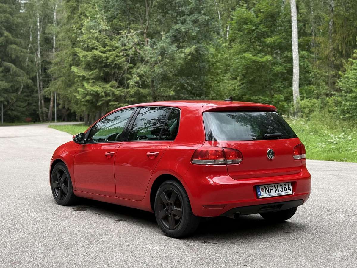 Volkswagen Golf - 11
