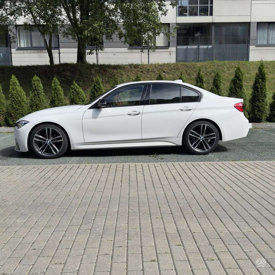 BMW 328, 2.0 l., Седан