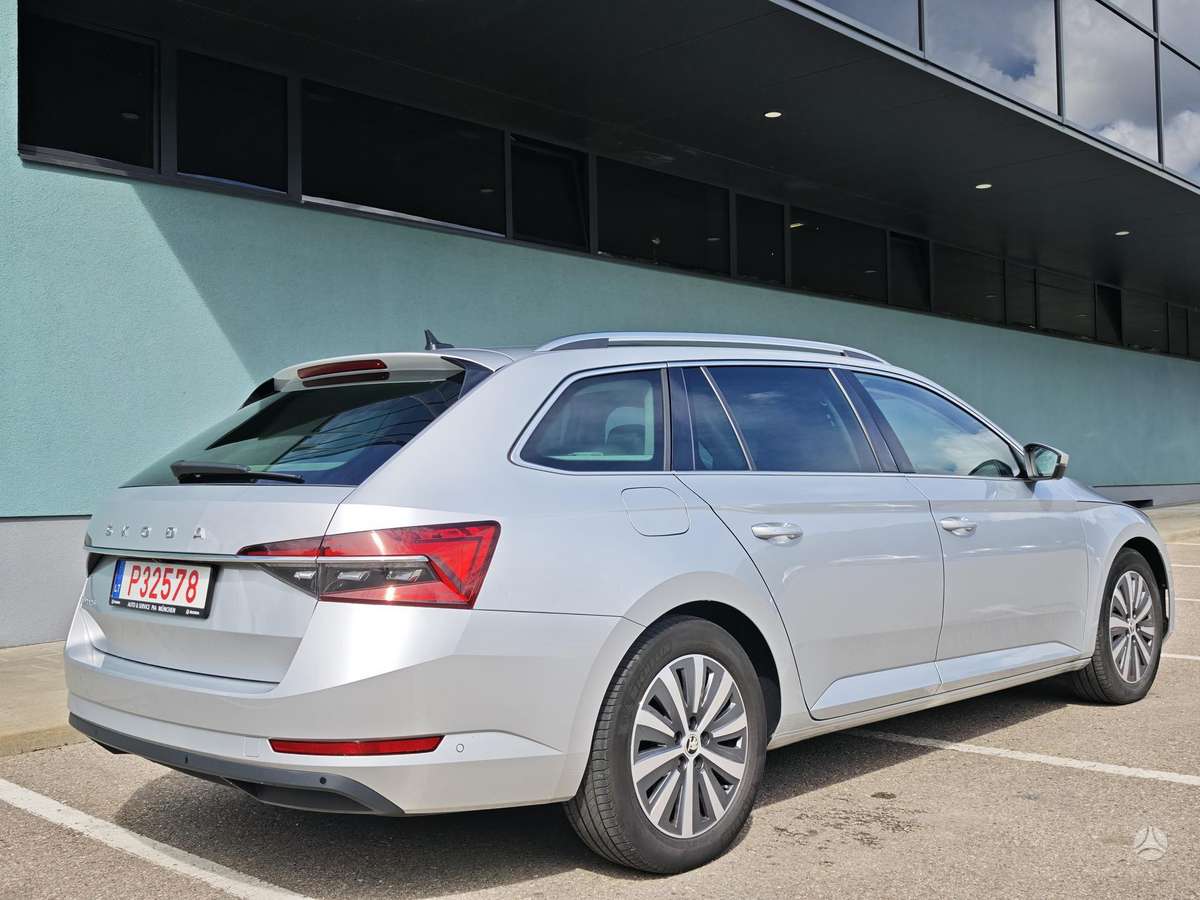 Škoda Superb - 10