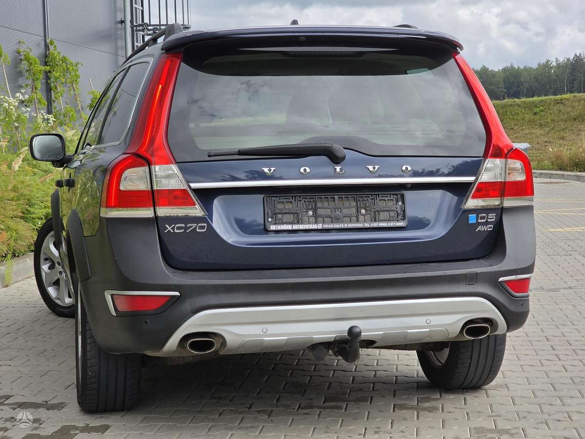 Volvo XC70 - 9