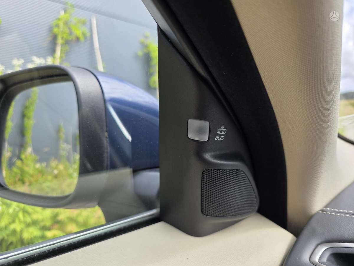 Volvo XC70, 2.4 l., Универсал