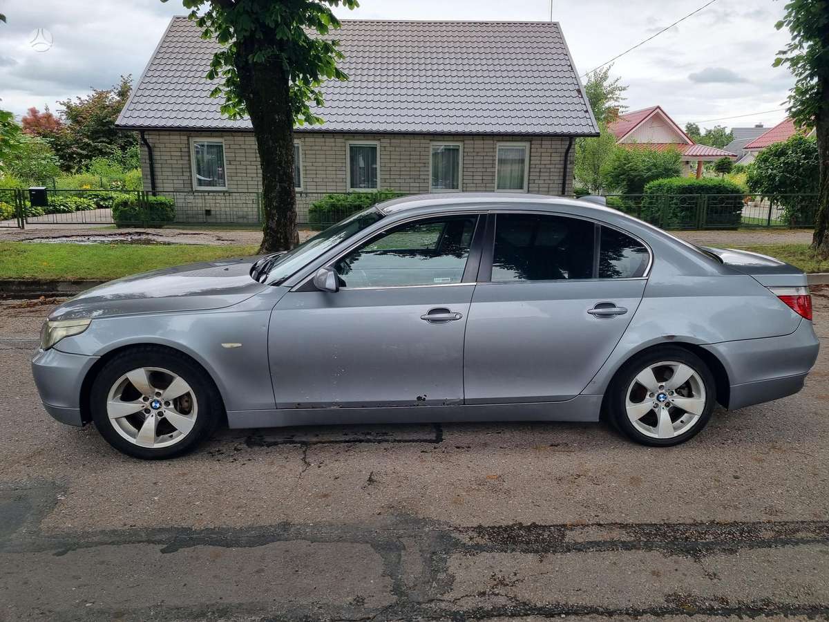 BMW 530, sedanas