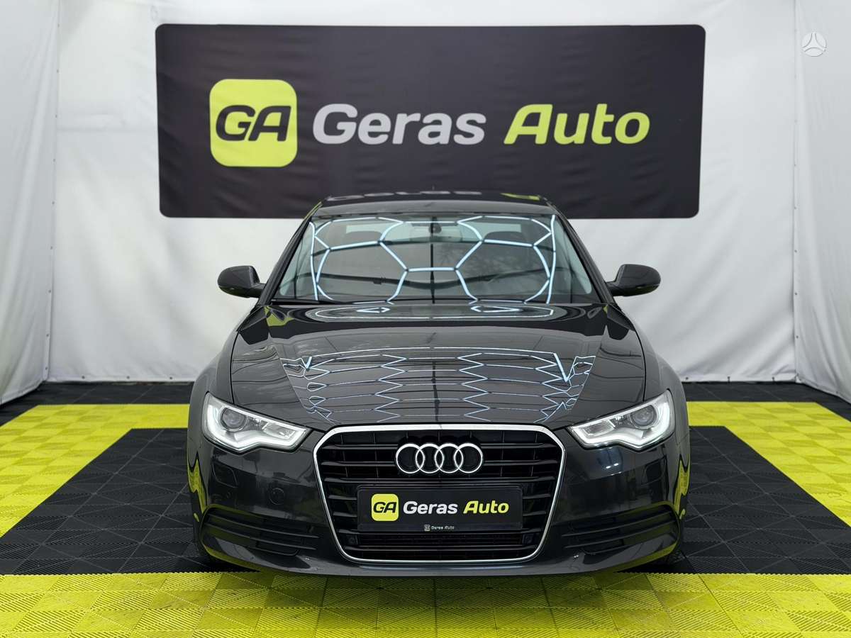 Audi A6, 2.0 l., Седан