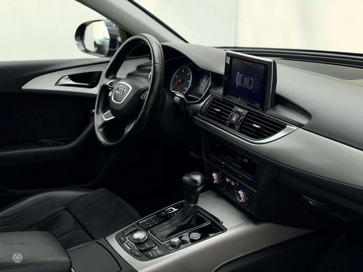 Audi A6, 2.0 l., Седан