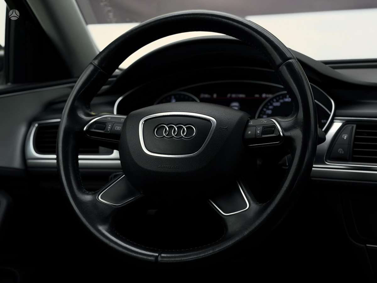 Audi A6, 2.0 l., Седан