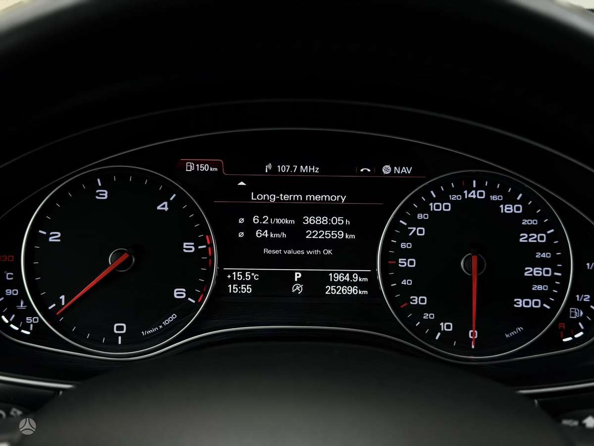 Audi A6, 2.0 l., Седан