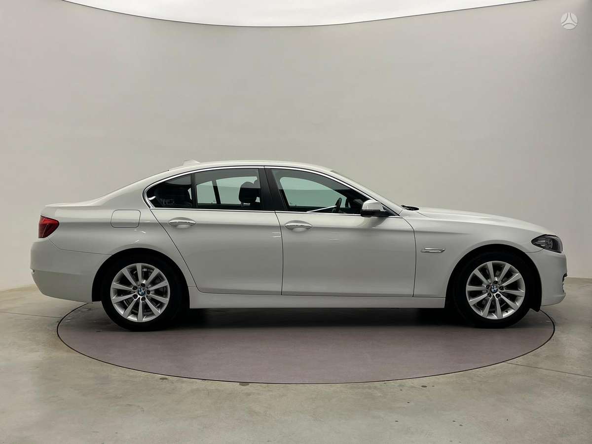BMW 520, 2.0 l., Седан