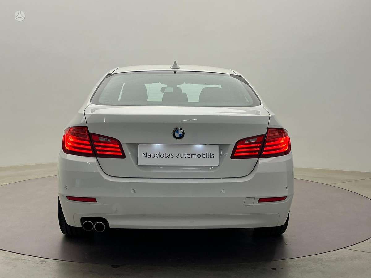 BMW 520, 2.0 l., Седан