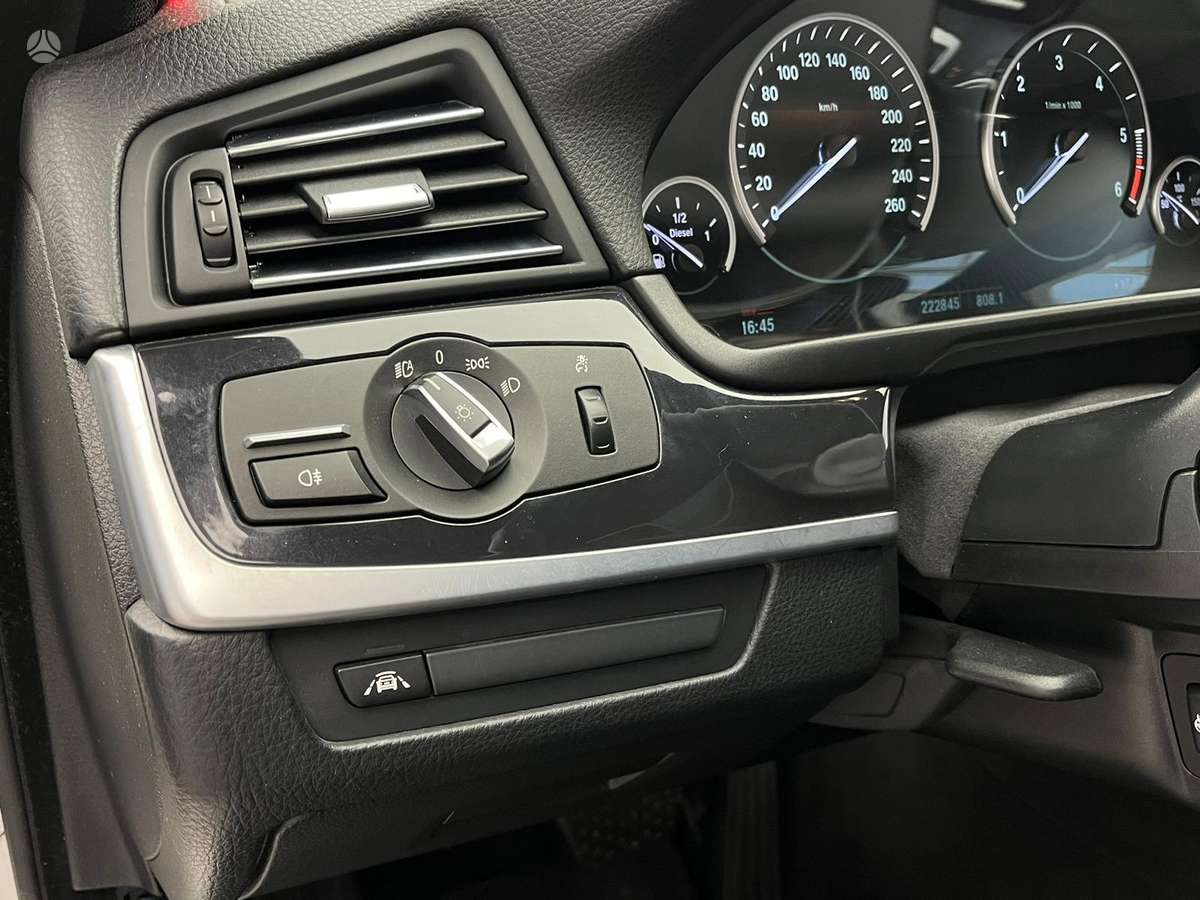 BMW 520, 2.0 l., Седан