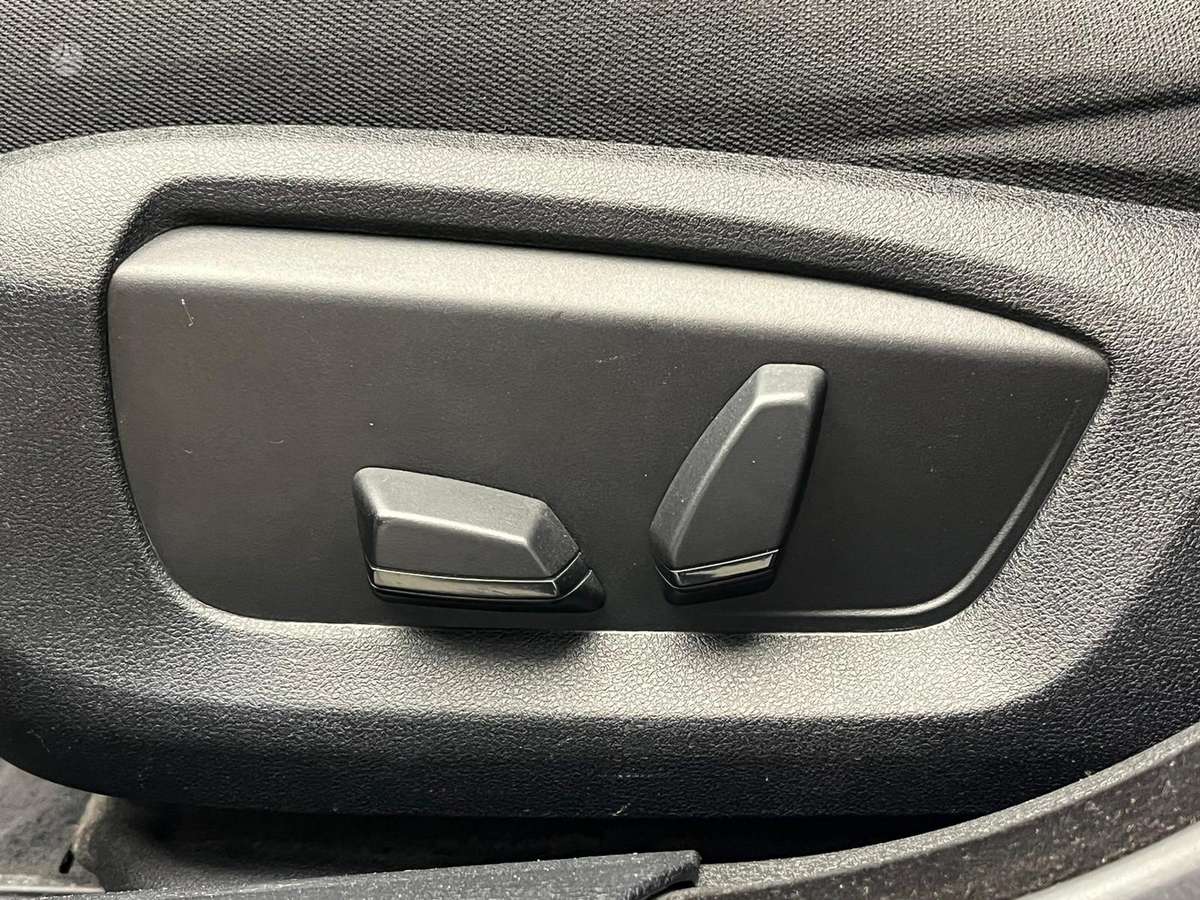 BMW 520, 2.0 l., Седан