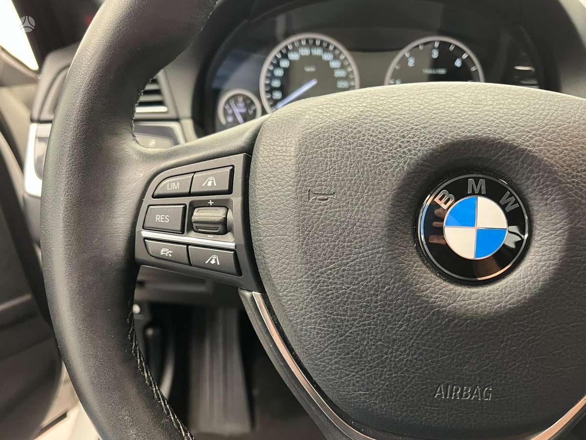BMW 520, 2.0 l., Седан