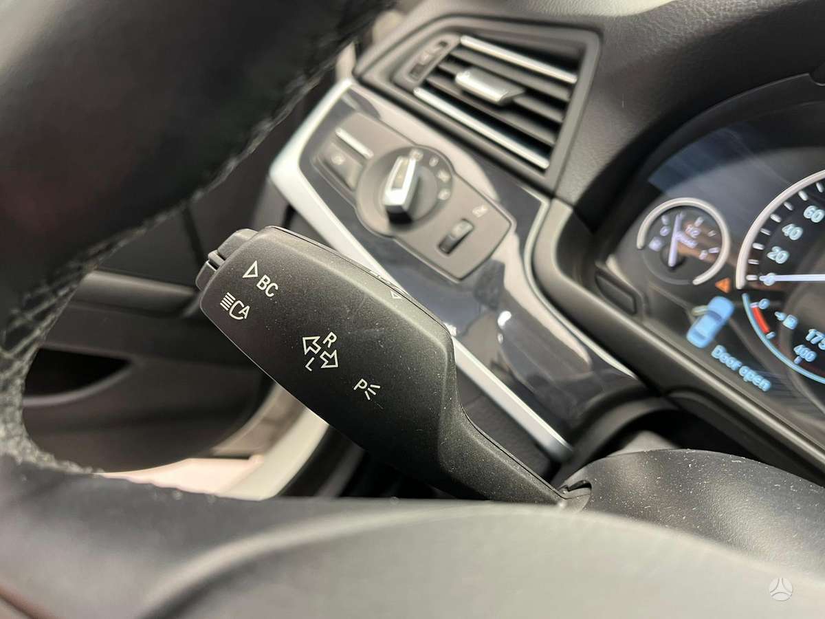 BMW 520, 2.0 l., Седан