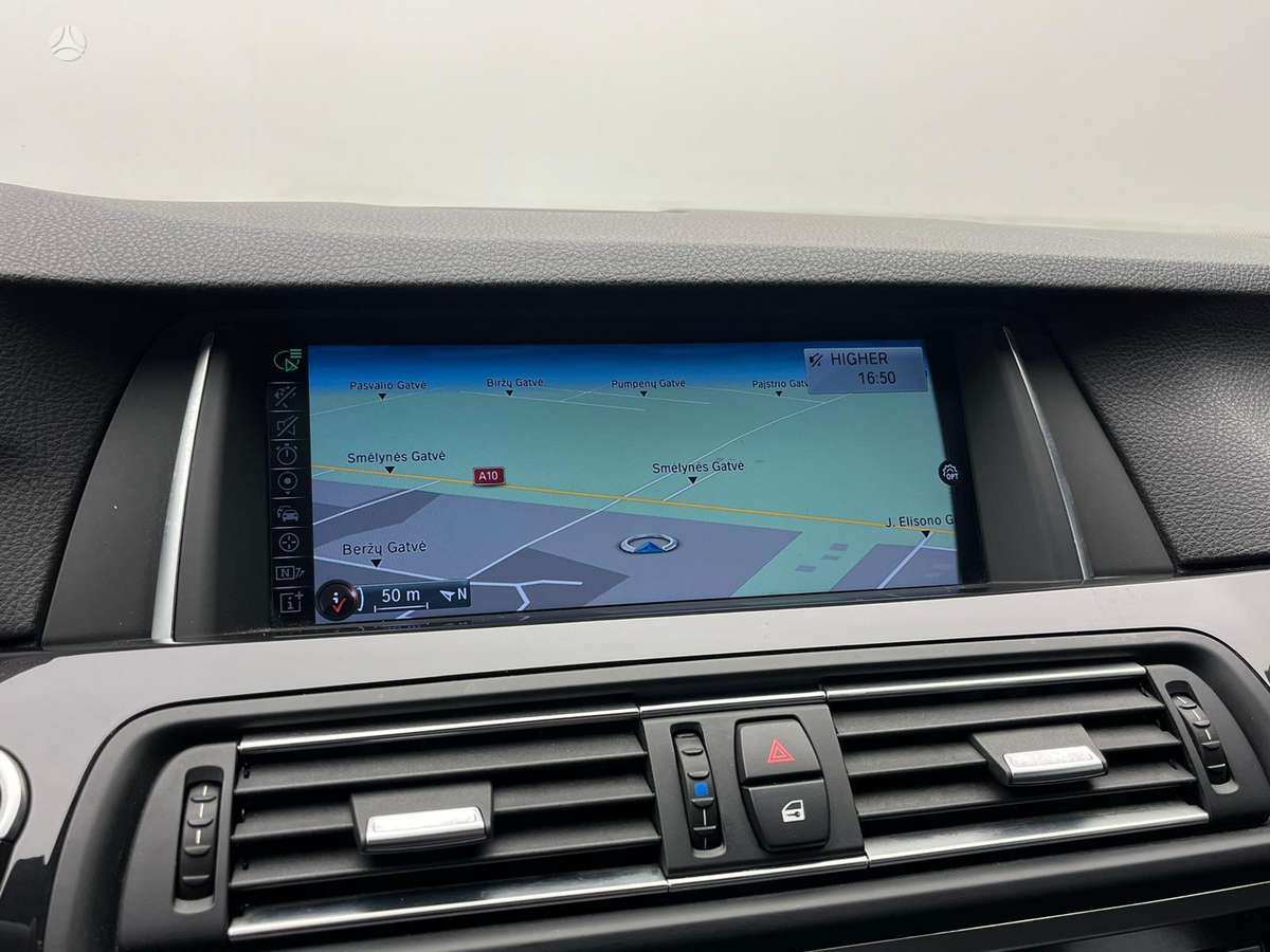 BMW 520, 2.0 l., Седан