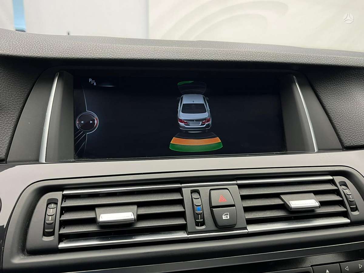 BMW 520, 2.0 l., Седан