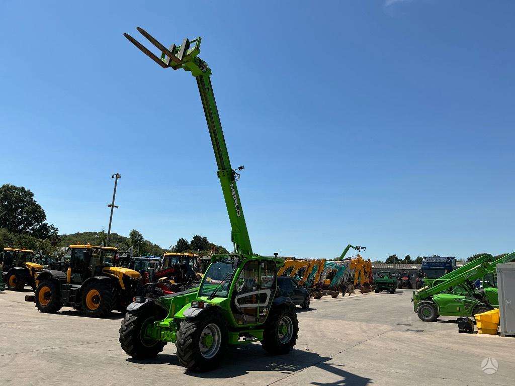 Merlo TF 35.7 CS-140, самоходные погрузчики
