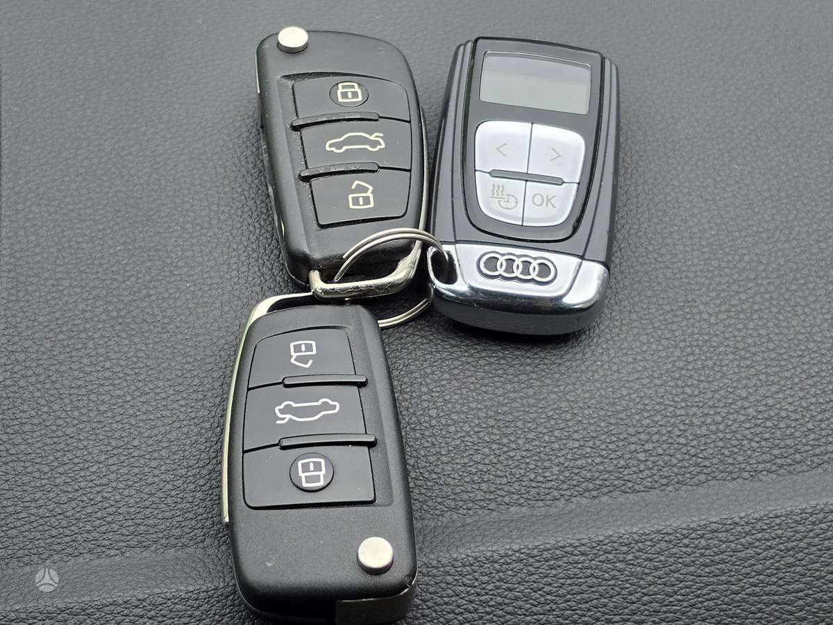 Audi A3, 2.0 l., Седан