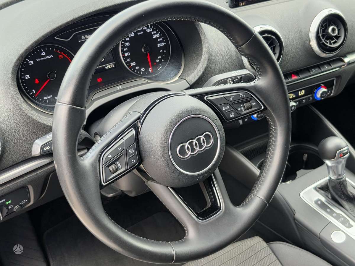 Audi A3, 2.0 l., Седан
