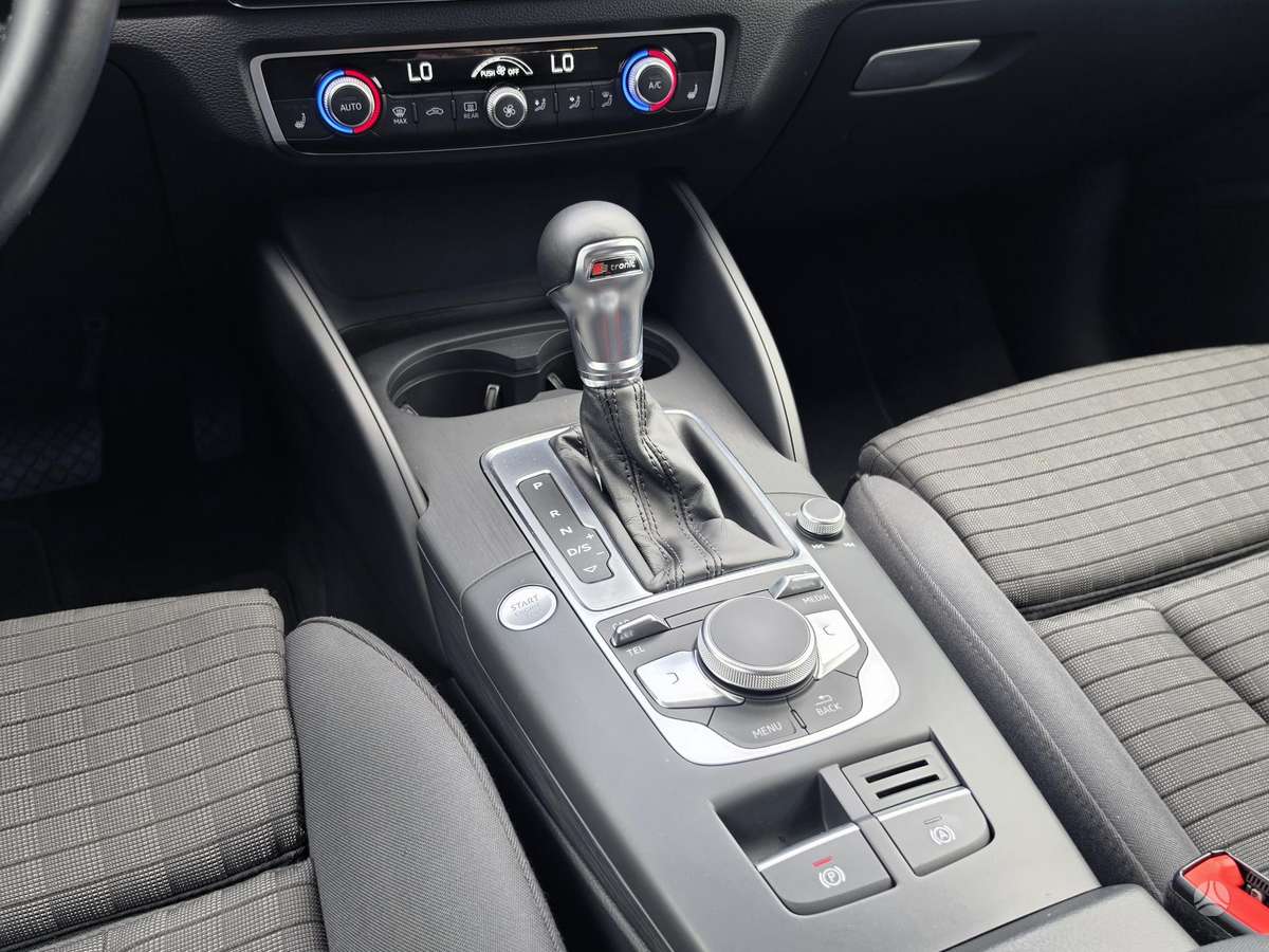 Audi A3, 2.0 l., Седан